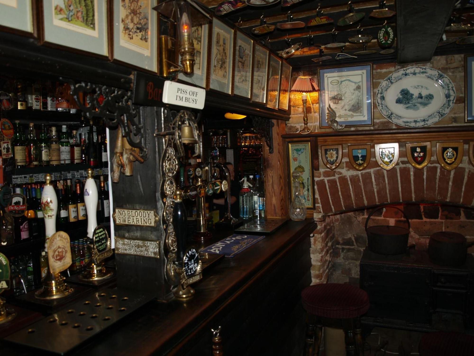The Olde Windmill Inn Great Cressingham エクステリア 写真